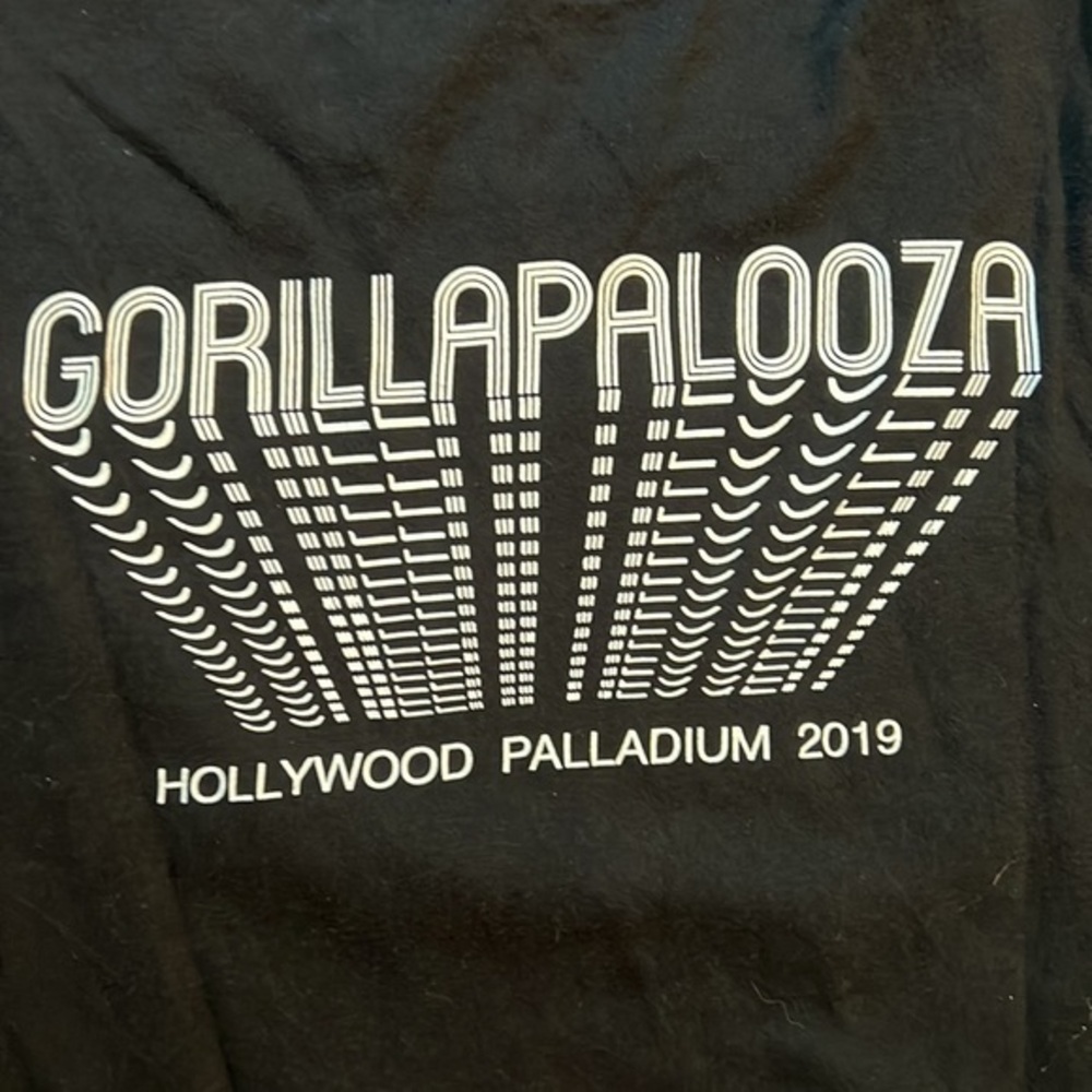 Alternative black shirt sleeve t-shirt gorillapalooza 2019 women’s‎ L